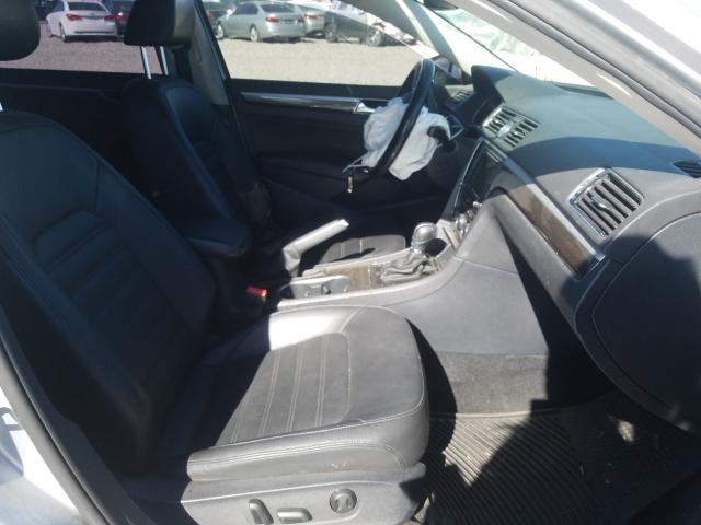 2017 VOLKSWAGEN PASSAT SEL 1VWCT7A36HC065125