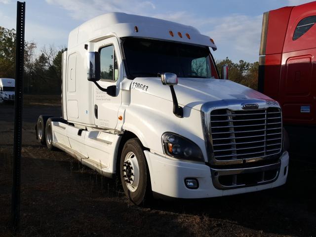 Salvage cars for sale from Copart Chambersburg, PA: 2012 Freightliner Cascadia 1