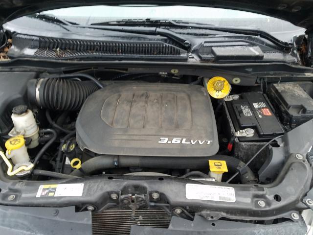 2013 VOLKSWAGEN ROUTAN SE 2C4RVABG1DR725563