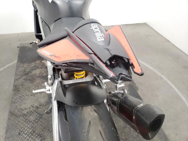 2017 APRILIA RSV4 RR ZD4KEU008HS000222