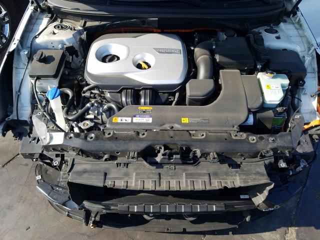 2017 HYUNDAI SONATA PLU KMHE14L24HA075843