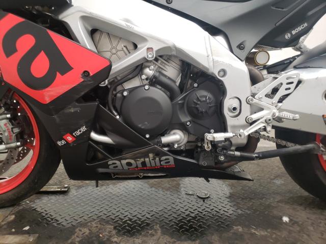 2017 APRILIA RSV4 RR ZD4KEU008HS000222