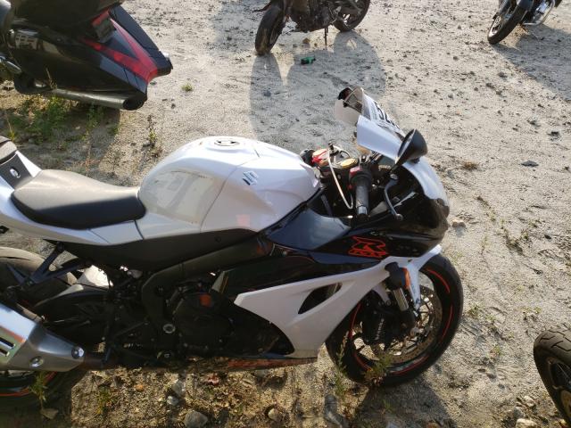 2020 SUZUKI GSX-R1000 JS1DM11B0L7100388