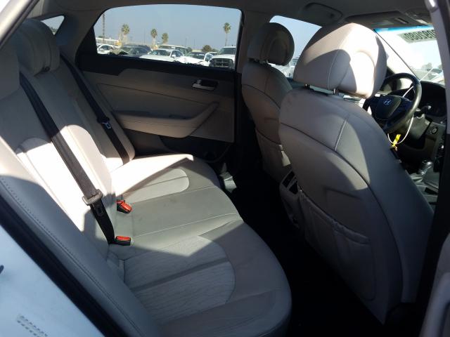 2017 HYUNDAI SONATA PLU KMHE14L24HA075843