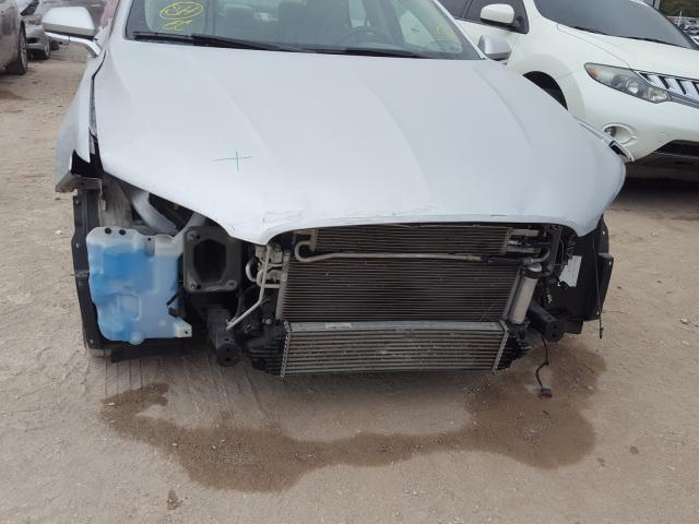 2017 LINCOLN MKZ RESERV 3LN6L5E9XHR648409