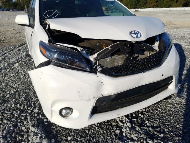 2017 TOYOTA SIENNA SE 5TDXZ3DC8HS899838