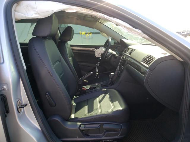 2017 VOLKSWAGEN PASSAT SE 1VWBT7A37HC013031