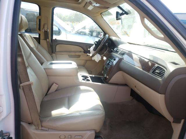 2011 CHEVROLET TAHOE C150 1GNSCBE02BR340275