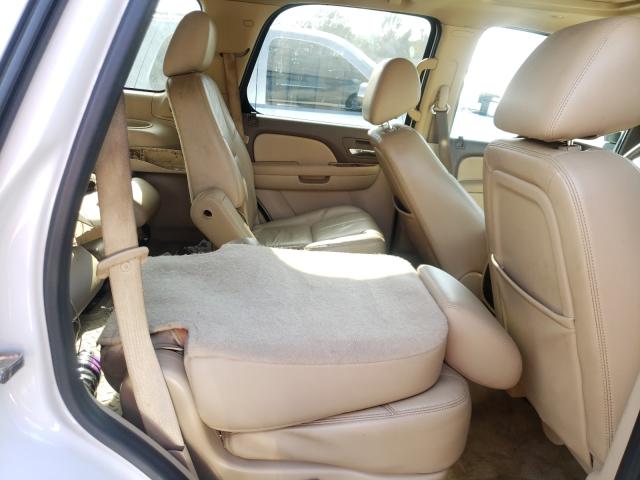 2011 CHEVROLET TAHOE C150 1GNSCBE02BR340275