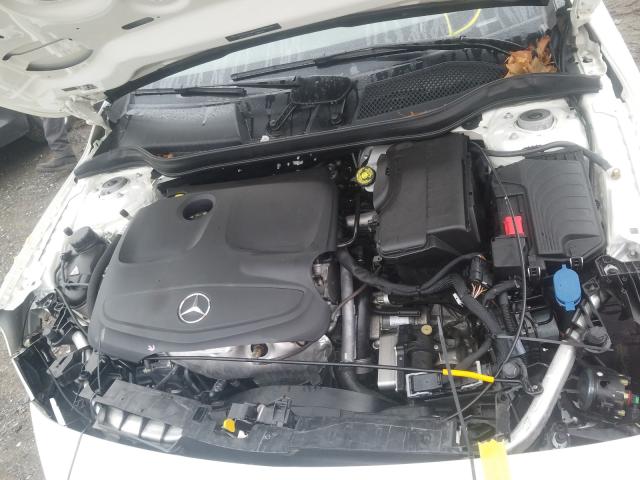 2018 MERCEDES-BENZ GLA 250 4M WDCTG4GB3JJ408361