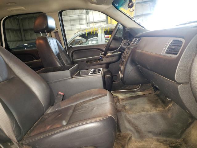 2011 CHEVROLET TAHOE SPEC 1GNSK2E0XBR282077