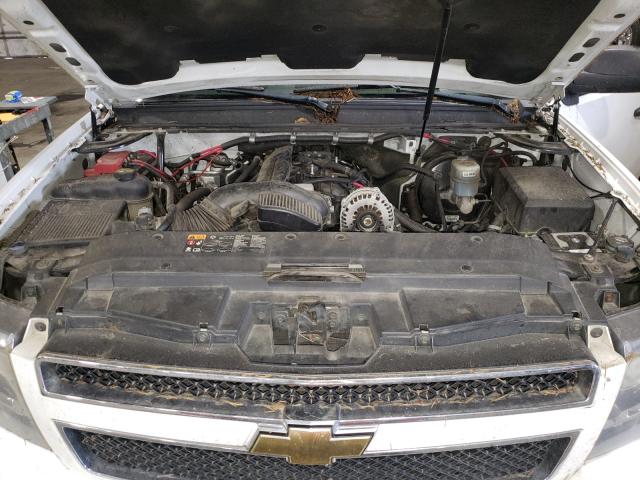 2011 CHEVROLET TAHOE SPEC 1GNSK2E0XBR282077