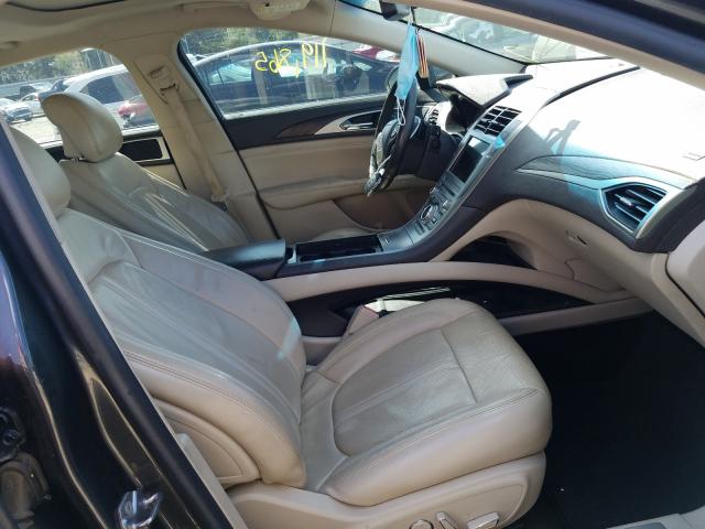 2017 LINCOLN MKZ RESERV 3LN6L5E90HR603723