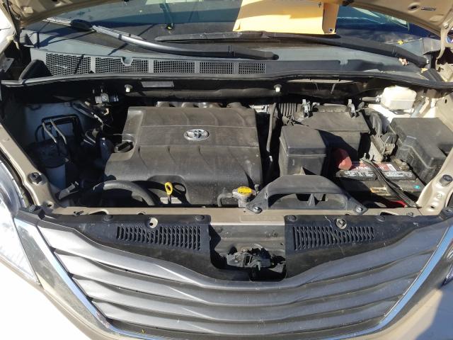 2011 TOYOTA SIENNA XLE - 5TDYK3DC4BS035773