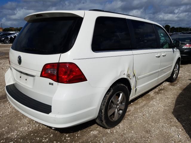 2011 VOLKSWAGEN ROUTAN SE 2V4RW3DGXBR622120