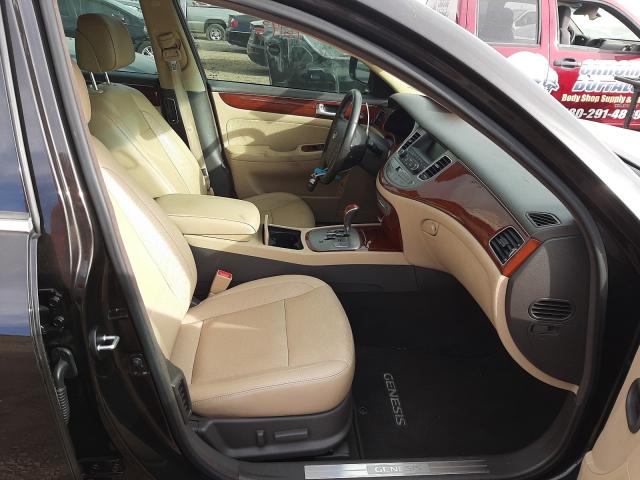 2013 HYUNDAI GENESIS 3. KMHGC4DD1DU251081