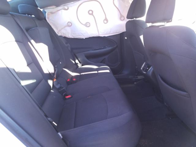 2016 CHEVROLET MALIBU LT 1G1ZE5ST7GF220362