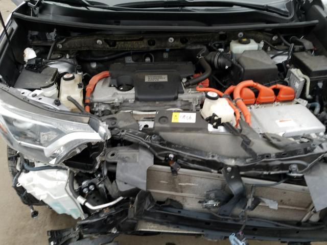 2017 TOYOTA RAV4 HV LE JTMRJREV3HD102846