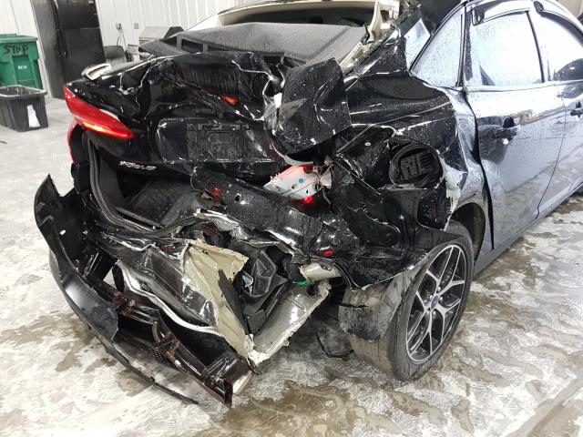 2017 FORD FOCUS SEL 1FADP3H29HL230110