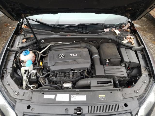 2015 VOLKSWAGEN PASSAT S 1VWAT7A31FC101095