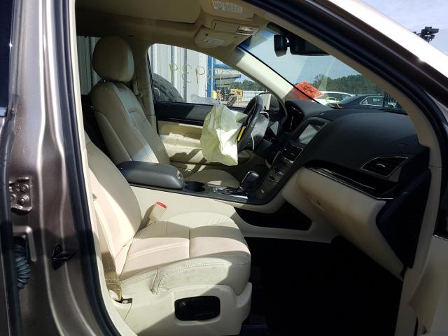 2019 LINCOLN MKT 2LMHJ5AT1KBL02677