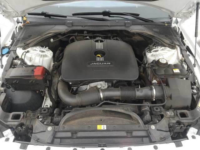 2017 JAGUAR XE SAJAR4BG2HA946961