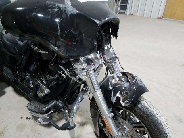 2010 HARLEY-DAVIDSON FLHXXX 1HD1MBM16AB850792