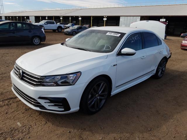 2017 VOLKSWAGEN PASSAT R-L 1VWDT7A33HC076958