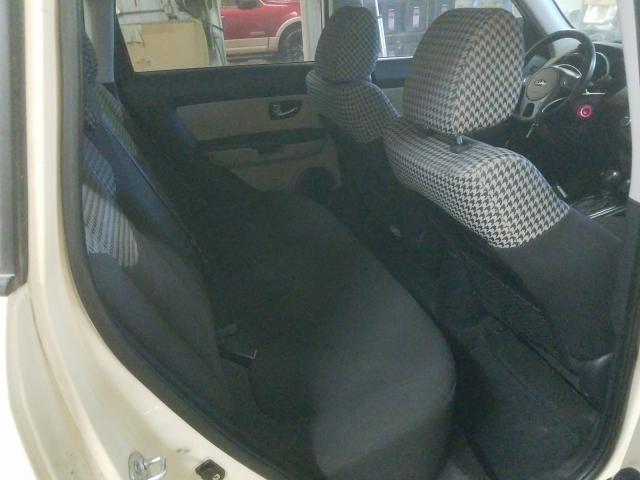 2013 KIA SOUL + KNDJT2A65D7581826
