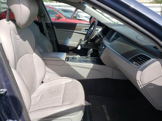 2016 HYUNDAI GENESIS 3. KMHGN4JE2GU106773