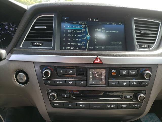 2016 HYUNDAI GENESIS 3. KMHGN4JE2GU106773