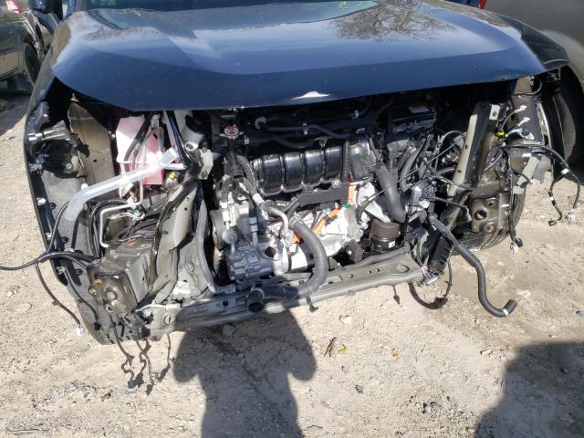 2019 TOYOTA RAV4 XLE JTMRWRFV1KJ019179