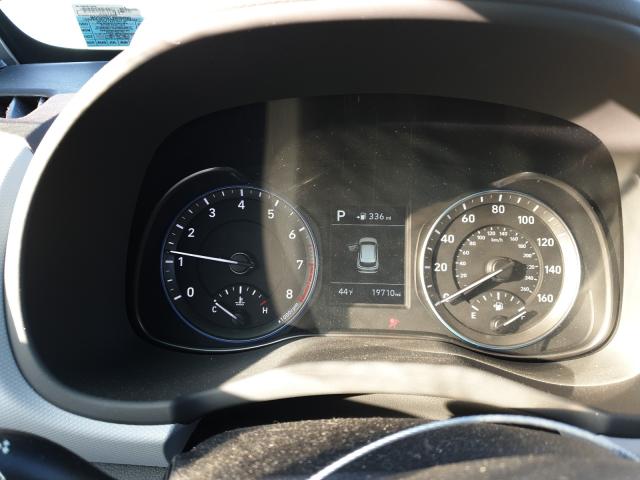 2018 HYUNDAI KONA SEL KM8K6CAA4JU082093
