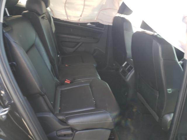 2018 VOLKSWAGEN ATLAS 1V2CR2CA4JC572187
