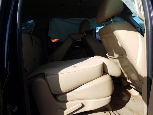 2011 CHEVROLET SUBURBAN C 1GNSCKE03BR232652