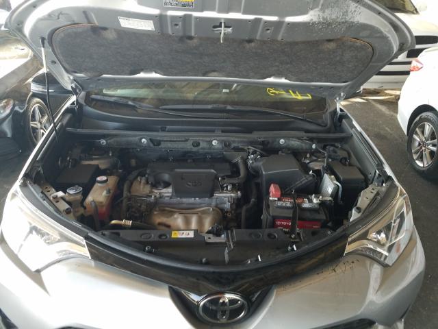 2018 TOYOTA RAV4 SE JTMNFREV0JJ173820