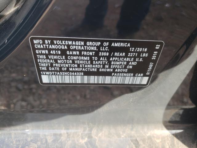 2017 VOLKSWAGEN PASSAT R-L 1VWDT7A32HC044325