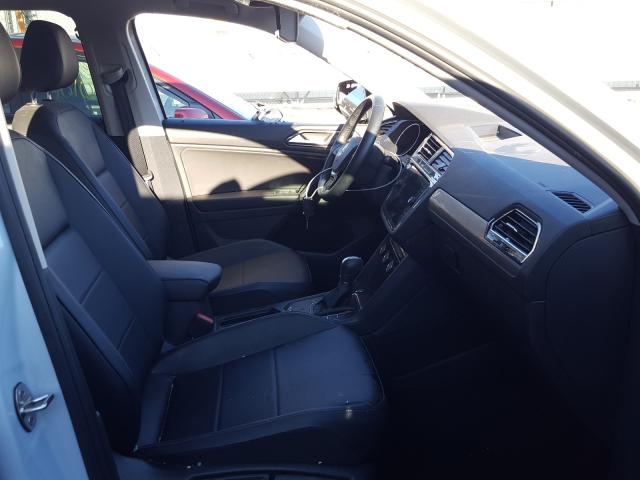 2018 VOLKSWAGEN TIGUAN SE 3VV3B7AX2JM143933