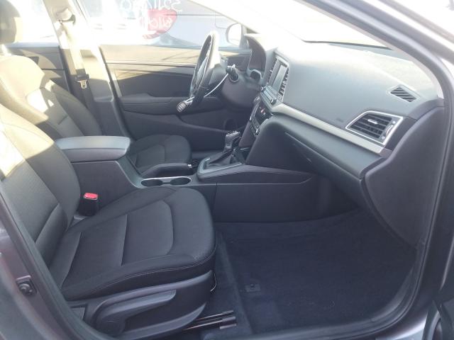 2018 HYUNDAI ELANTRA SE 5NPD84LF9JH319192