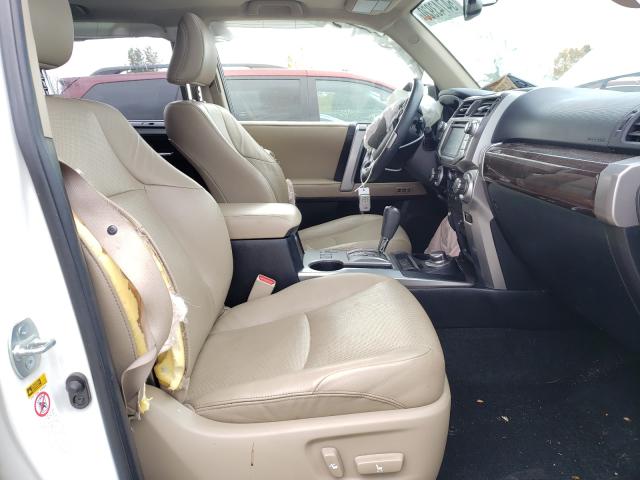 2017 TOYOTA 4RUNNER SR JTEBU5JRXH5444584