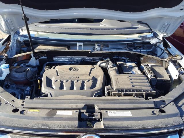 2018 VOLKSWAGEN TIGUAN SE 3VV3B7AX2JM143933