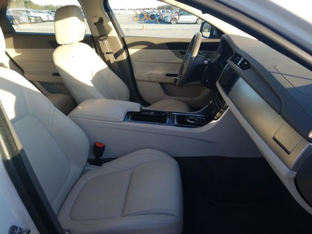2016 JAGUAR XF PREMIUM SAJBD4BV9GCY10976