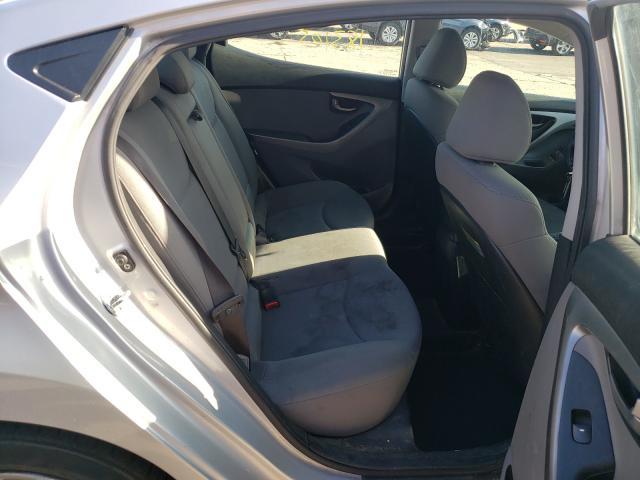 2012 HYUNDAI ELANTRA GL KMHDH4AE8CU366101