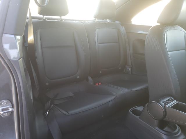 2016 VOLKSWAGEN BEETLE SE 3VWJ07AT8GM635459