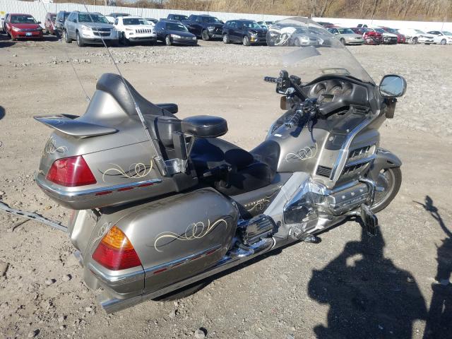 2002 HONDA GL1800 1HFSC47072A100600