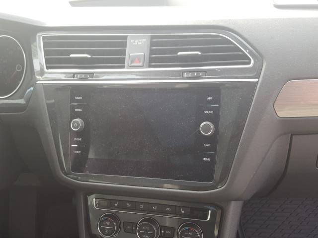 2018 VOLKSWAGEN TIGUAN SE 3VV3B7AXXJM089121