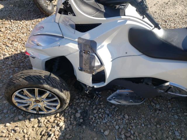 2014 CAN-AM SPYDER ROA 2BXNBDD17EV008062