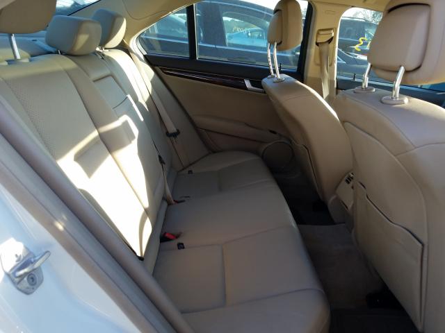 2012 MERCEDES-BENZ C 250 WDDGF4HB0CA629207