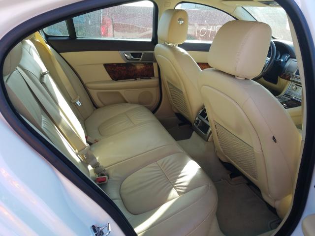2011 JAGUAR XF SAJWA0FB2BLS13860