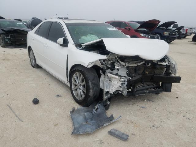  TOYOTA CAMRY 2014 Белый